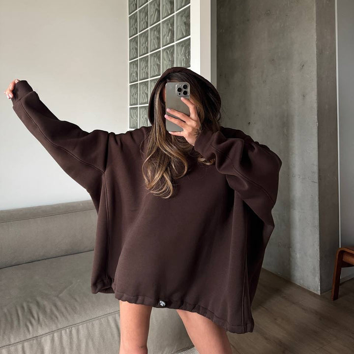 Kvinnors oversized hoodie med vida ärmar och ribbad nederkant Mirla-Eva Jonsson