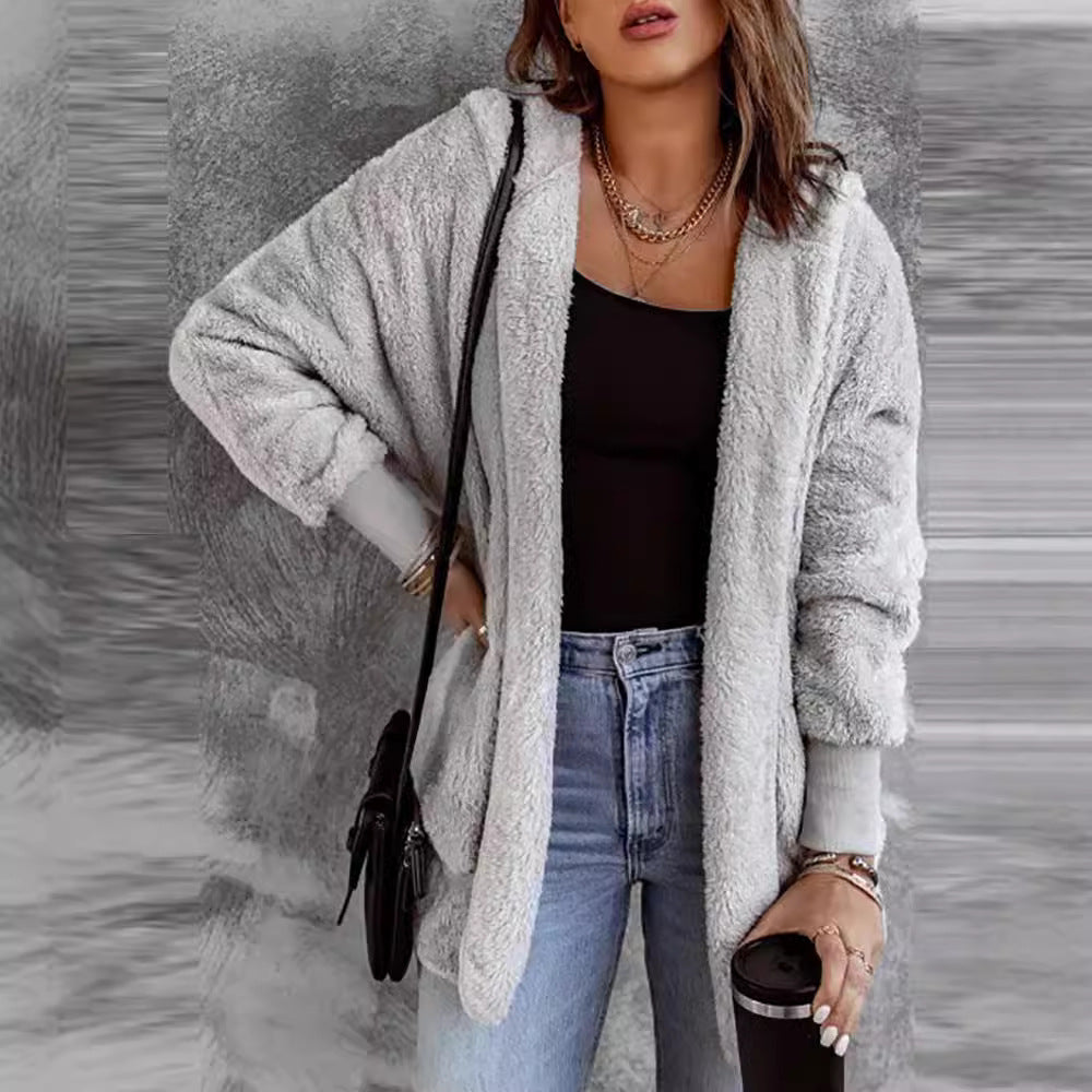 Kvinnors oversized kofta med mjukt material och avslappnad passform Mirla-Eva Jonsson
