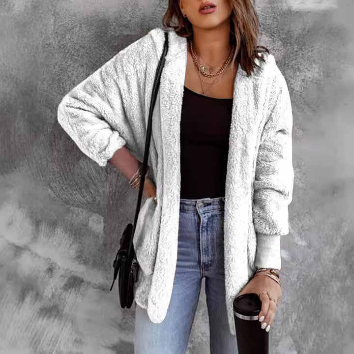 Kvinnors oversized kofta med mjukt material och avslappnad passform Mirla-Eva Jonsson