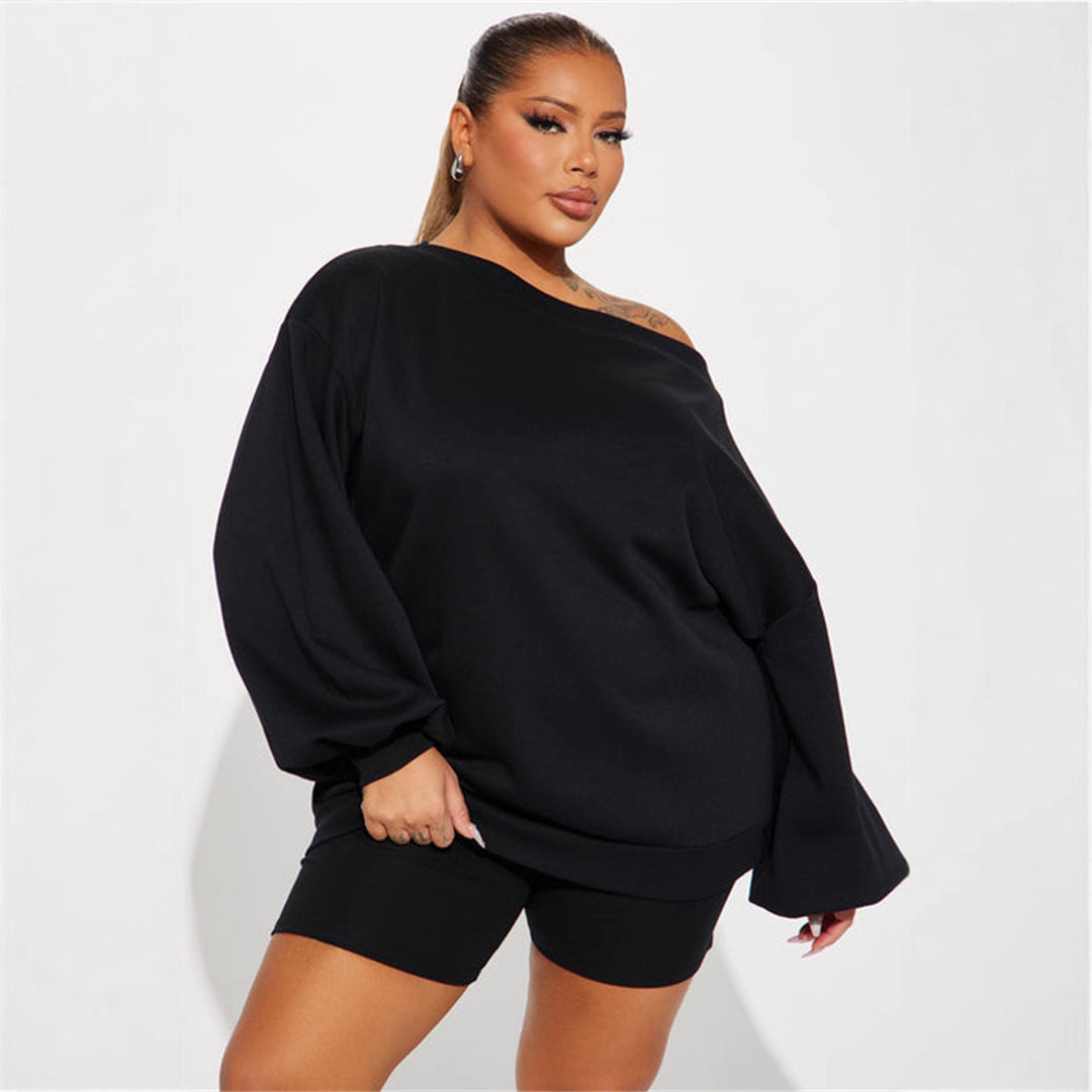 Kvinnors oversized sweatshirt med asymmetrisk halsringning och ballongformade ärmar-Eva Jonsson