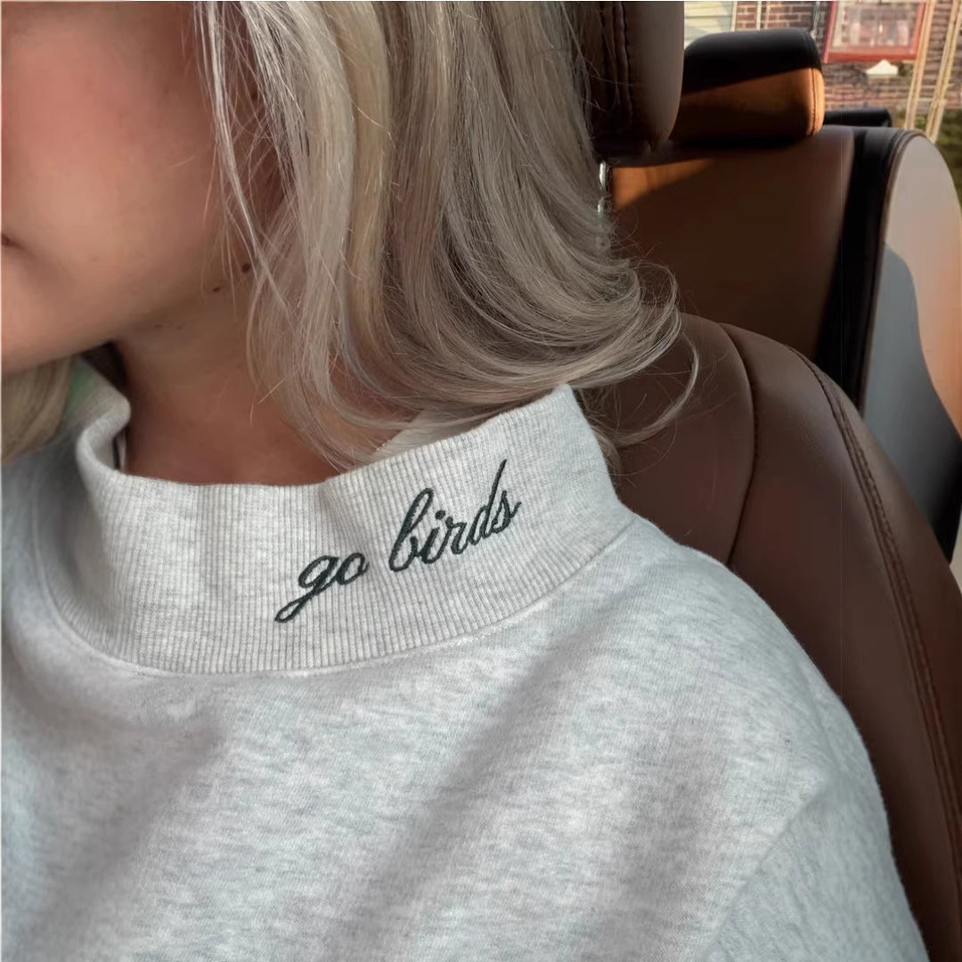 Kvinnors oversized sweatshirt med trendiga bokstäver Mirla-Eva Jonsson