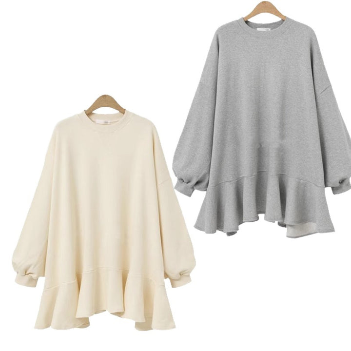 Kvinnors oversized sweatshirtklänning med voluminös ruffle fåll Mirla-Eva Jonsson