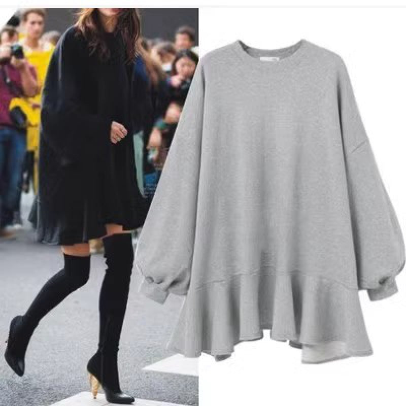 Kvinnors oversized sweatshirtklänning med voluminös ruffle fåll Mirla-Eva Jonsson