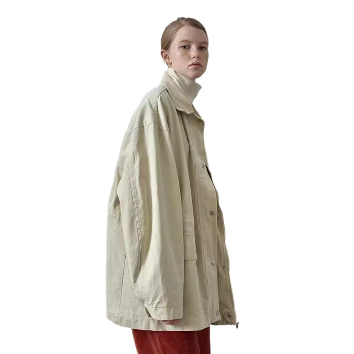 Kvinnors oversized utilityjacka med slitstarkt tyg och praktiska fickor Mirla-Eva Jonsson