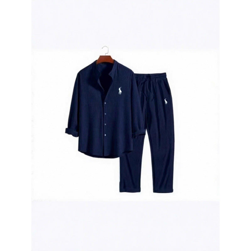 Kvinnors pyjamas set med elegant skjorta och bekväma byxor Mirla-Eva Jonsson