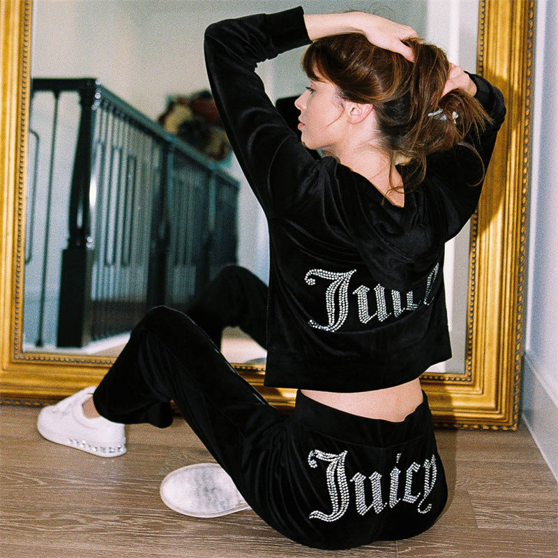 Kvinnors sammetsoverall med glitterdetaljer Mirla-Eva Jonsson