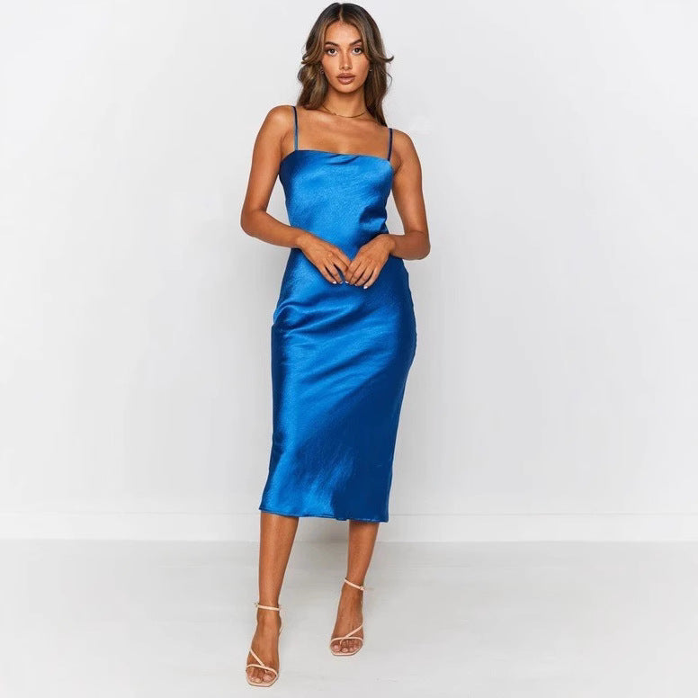 Kvinnors satin midi-klänning med smala spaghetti-band och elegant snitt Mirla-Eva Jonsson