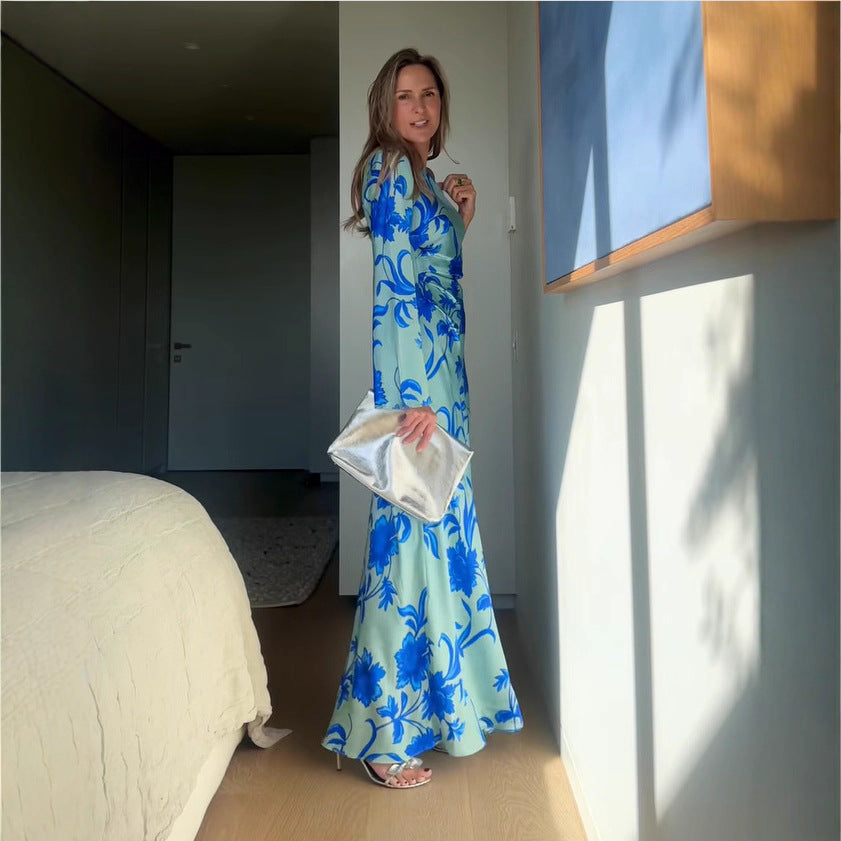 Kvinnors sheath-klänning med asymmetrisk skärning och blommönster Mirla-Eva Jonsson