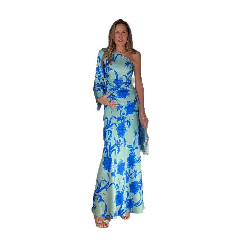 Kvinnors sheath-klänning med asymmetrisk skärning och blommönster Mirla-Eva Jonsson
