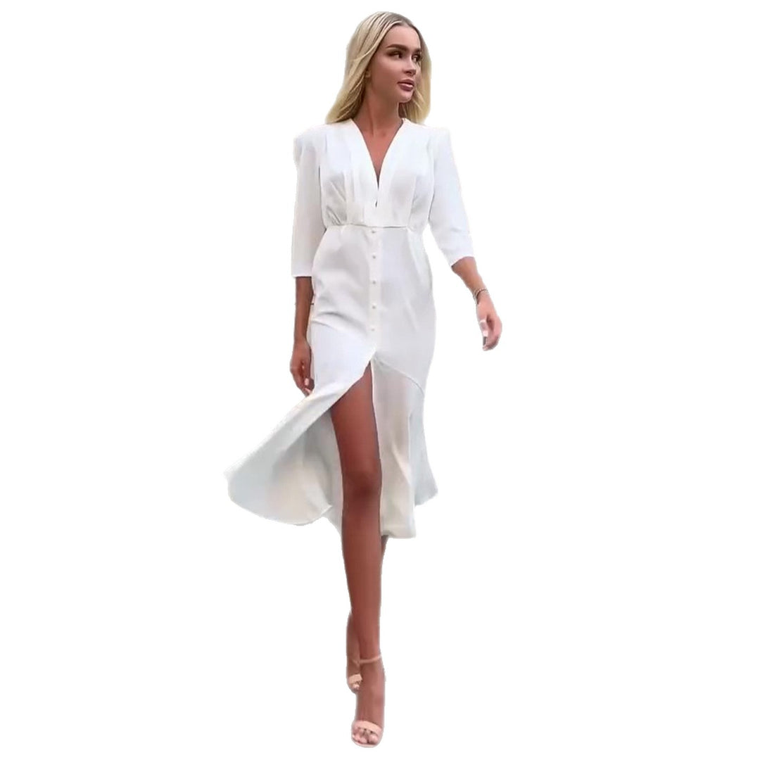 Kvinnors skjortklänning med elegant V-hals och knappslå-Eva Jonsson