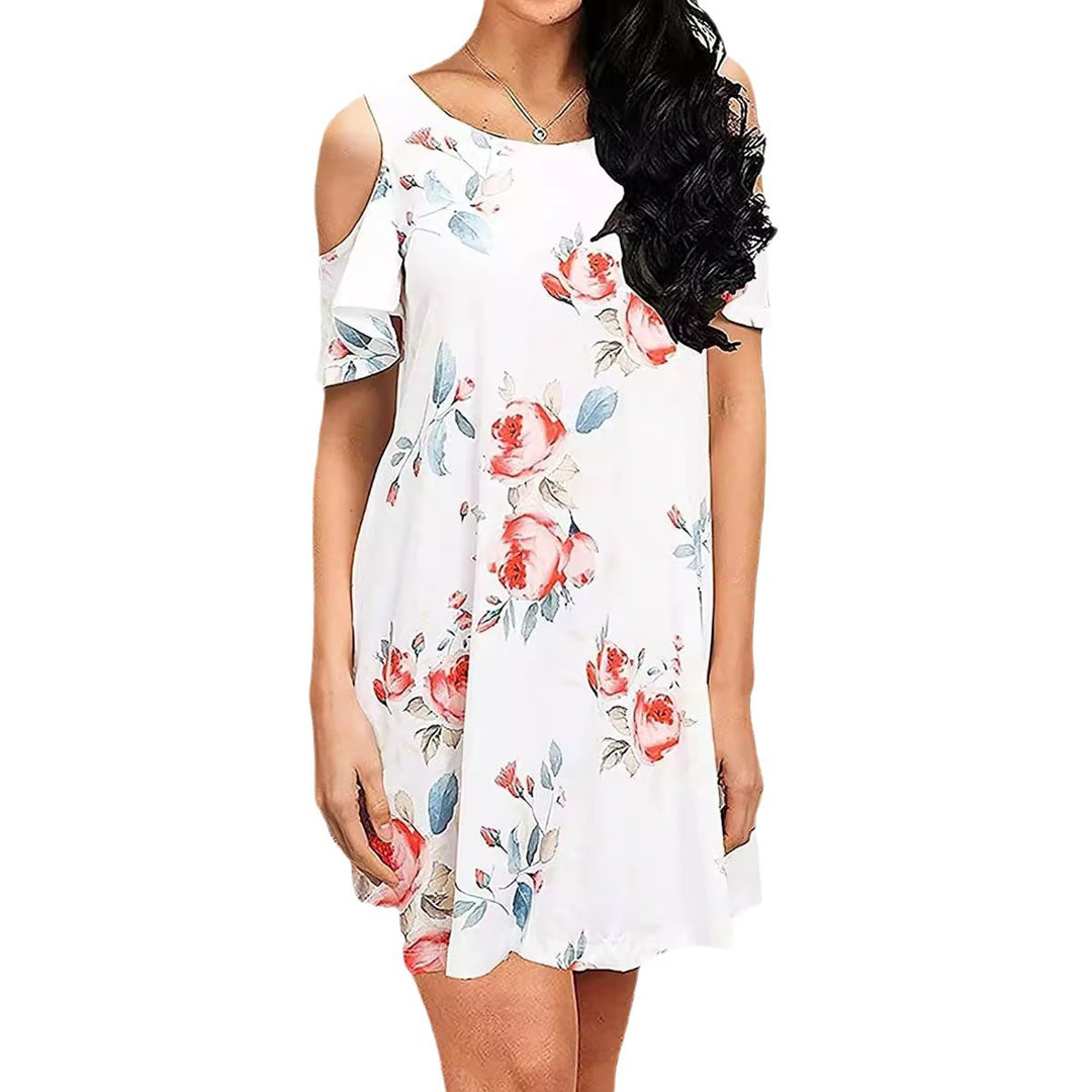 Kvinnors sommarklänning med blommönster och off-shoulder skärning Mirla-Eva Jonsson