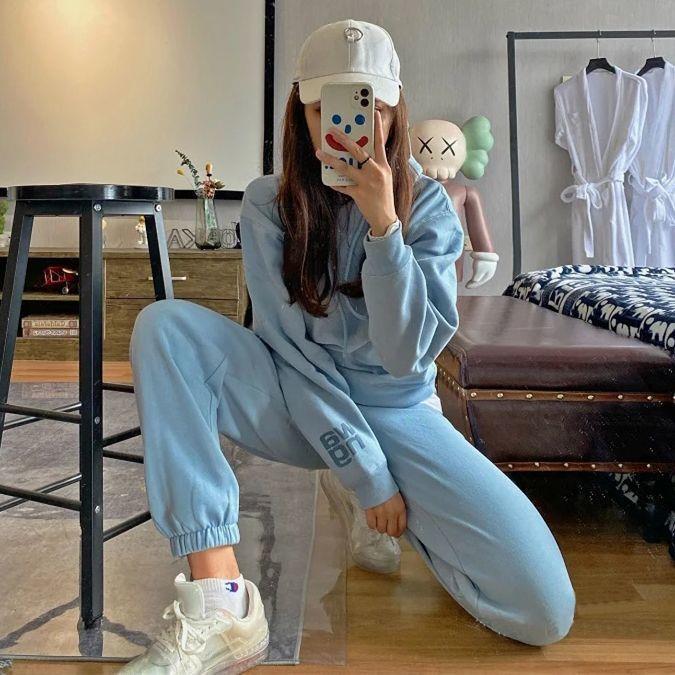 Kvinnors sportiga fleece hoodie set med mjukt innerfoder Mirla-Eva Jonsson