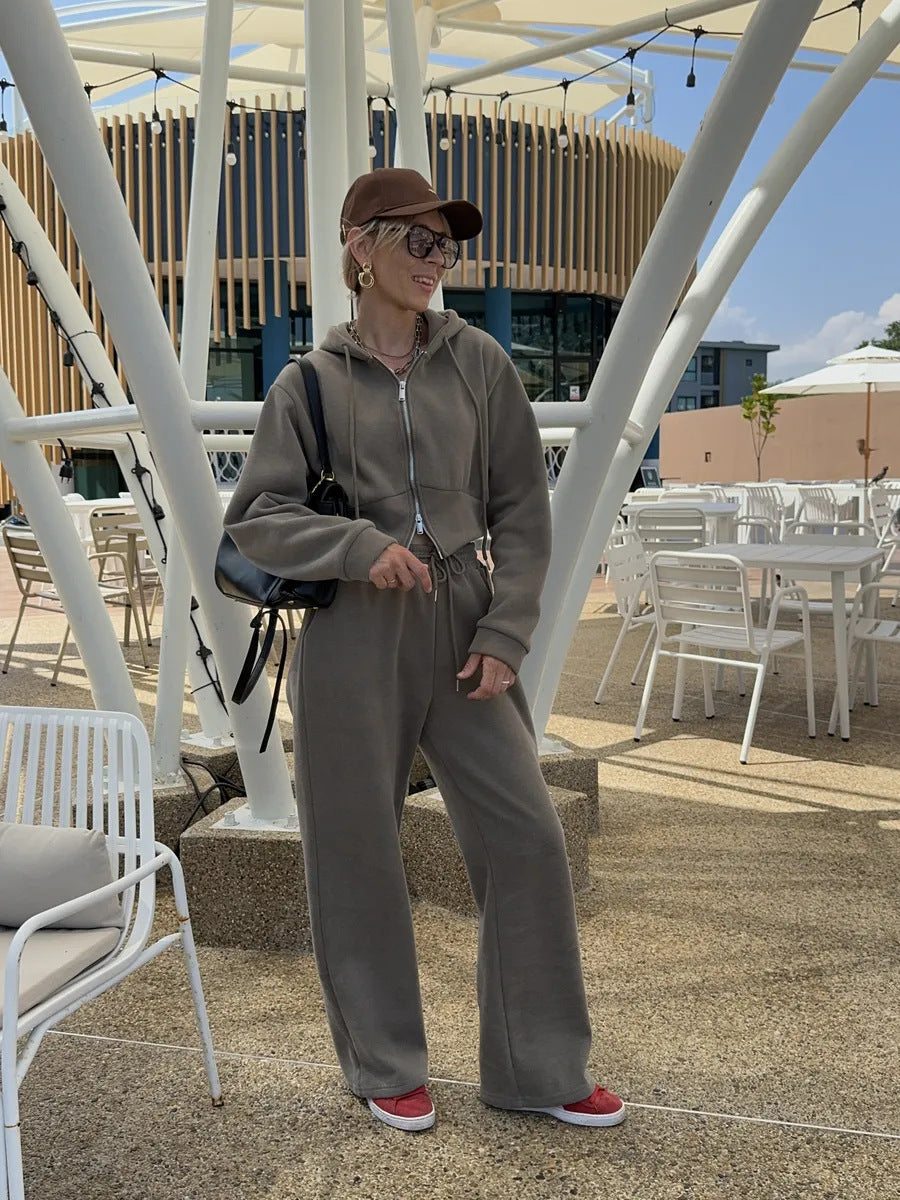Kvinnors sportiga fleece lounge set med huva och justerbar midja Mirla-Eva Jonsson