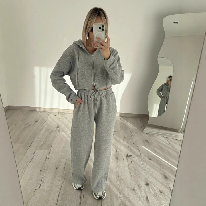 Kvinnors sportiga fleece lounge set med huva och justerbar midja Mirla-Eva Jonsson