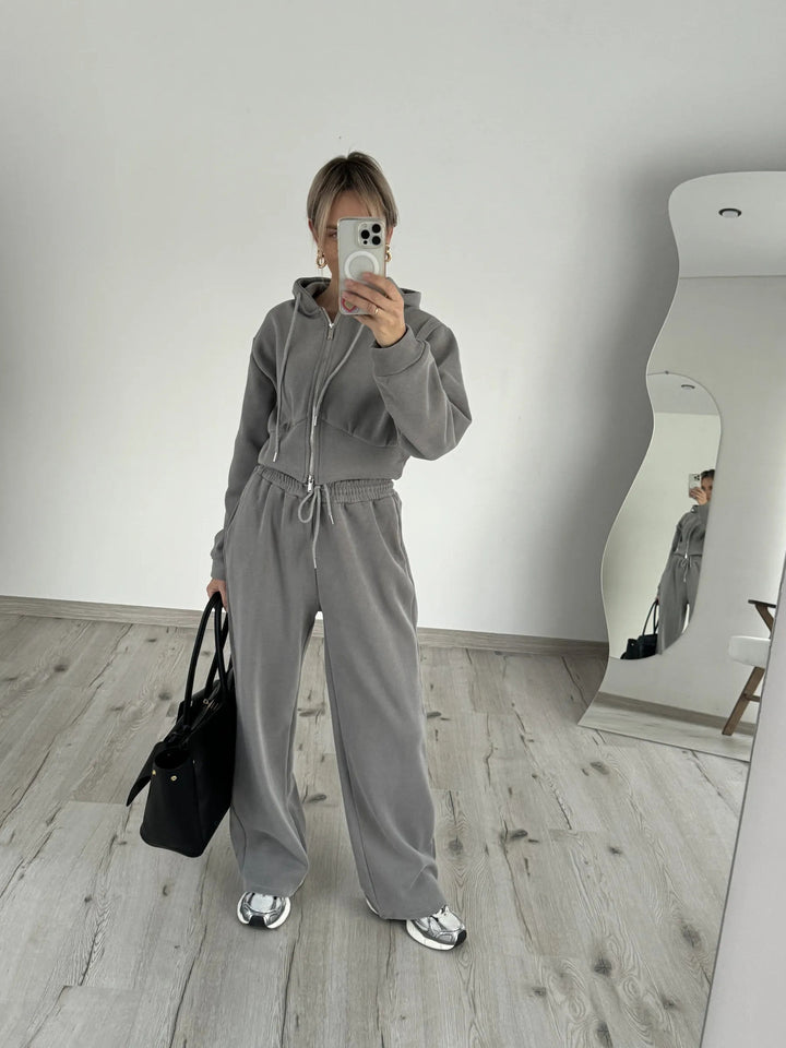 Kvinnors sportiga fleece lounge set med huva och justerbar midja Mirla-Eva Jonsson