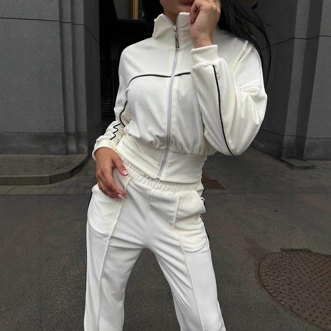 Kvinnors sportiga fleece loungewear-set med kortad jacka och bekväma byxor Chic & Style-Eva Jonsson