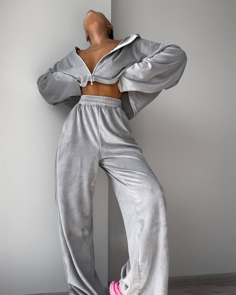 Kvinnors sportiga fleece-set med lös passform och modern dragkedja Mirla-Eva Jonsson