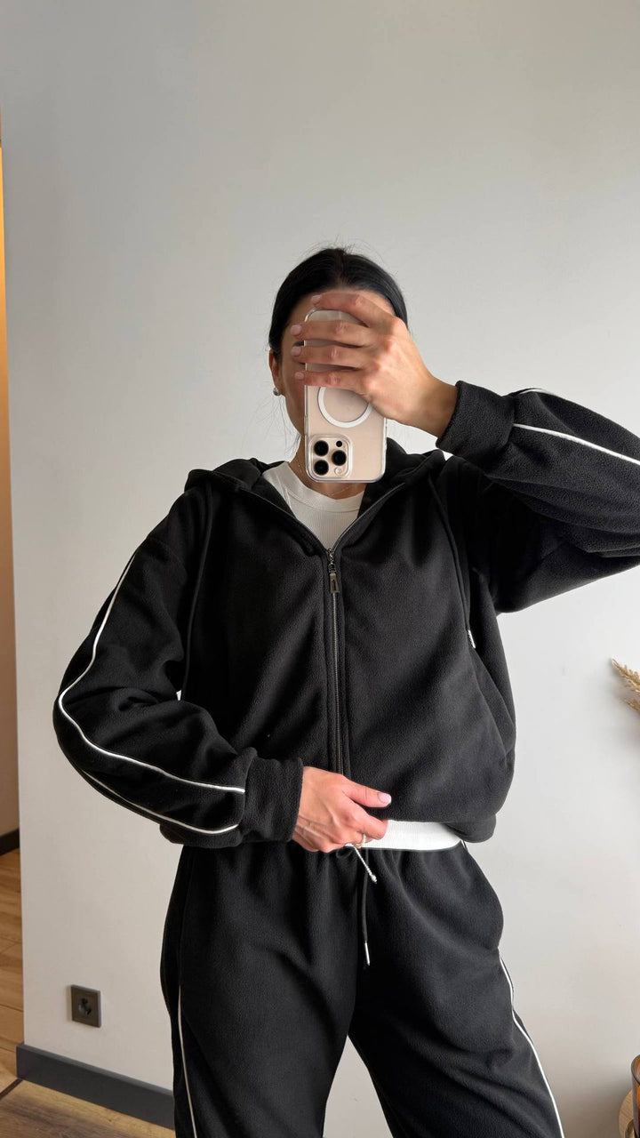 Kvinnors sportiga fleece träningsoverall set med dragkedja och sidostråk Mirla-Eva Jonsson