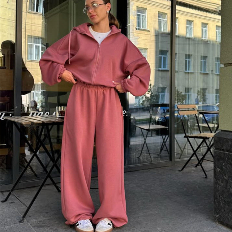 Kvinnors sportiga fritidsdräkt med lös passform och elastiska detaljer Mirla-Eva Jonsson