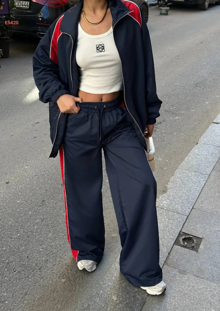 Kvinnors sportiga fritidsdräkt med stilfull dragkedja och vid passform-Eva Jonsson