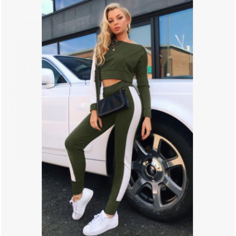 Kvinnors sportiga fritidsset med crop top och tajta byxor Mirla-Eva Jonsson