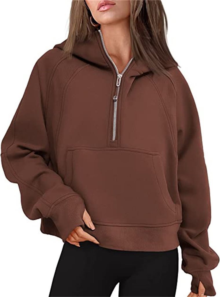 Kvinnors sportiga hoodie med halvstängd dragkedja Mirla-Eva Jonsson