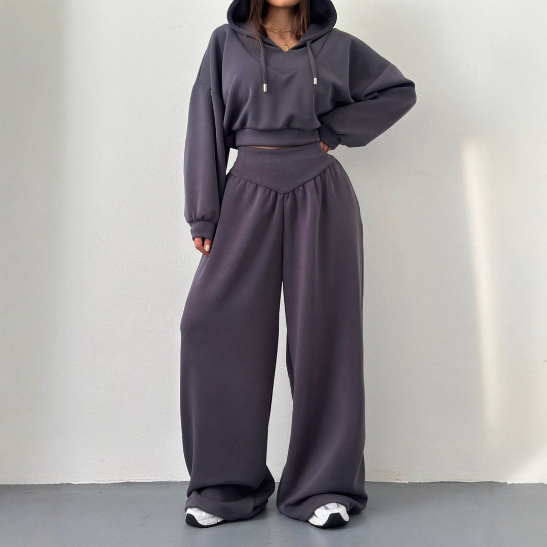 Kvinnors sportiga hoodie och byxset med hög midja och bred passform Mirla-Eva Jonsson