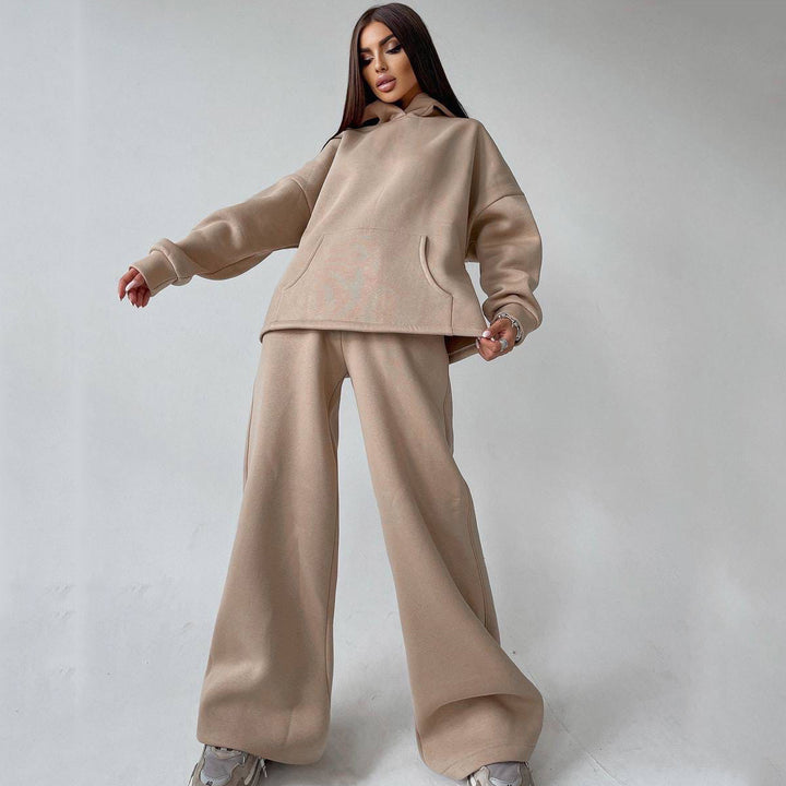 Kvinnors sportiga hoodie och vida joggingsbyxor set Mirla-Eva Jonsson