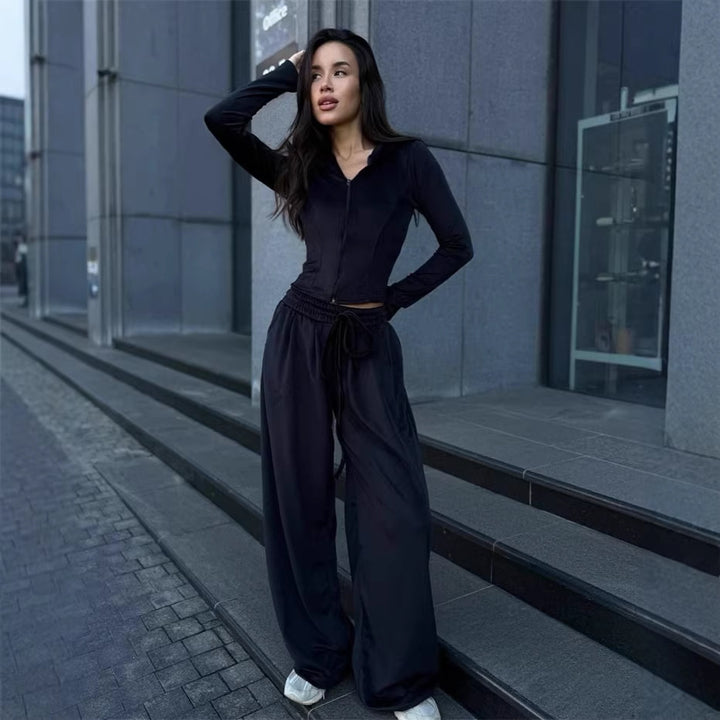 Kvinnors sportiga hoodie och vida loungebyxor set Mirla-Eva Jonsson