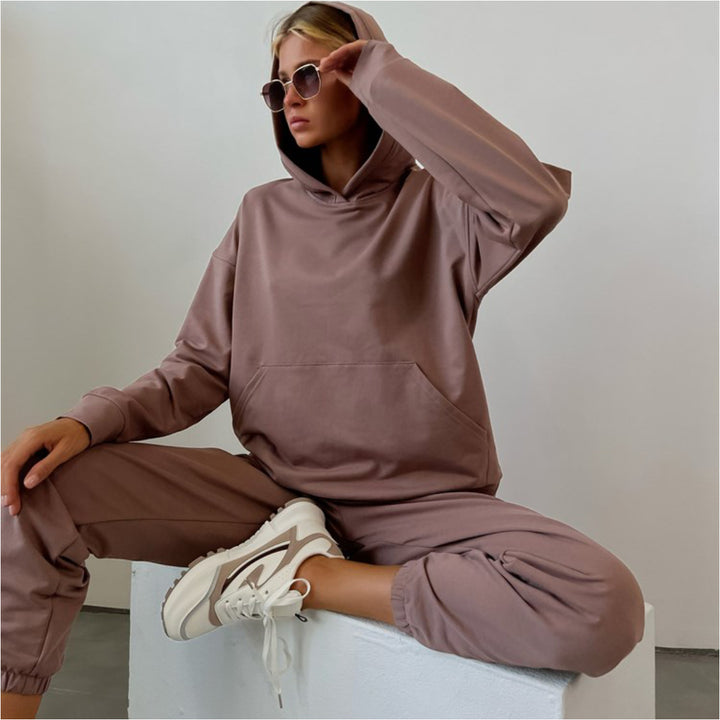 Kvinnors sportiga hoodie-set i mjuk bomullsblandning med praktiska fickor-Eva Jonsson