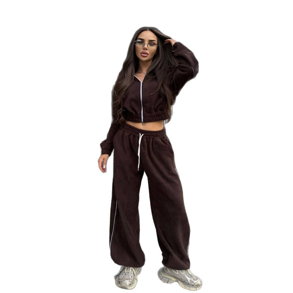 Kvinnors sportiga hoodie-set med en lös passform Chic & Style-Eva Jonsson