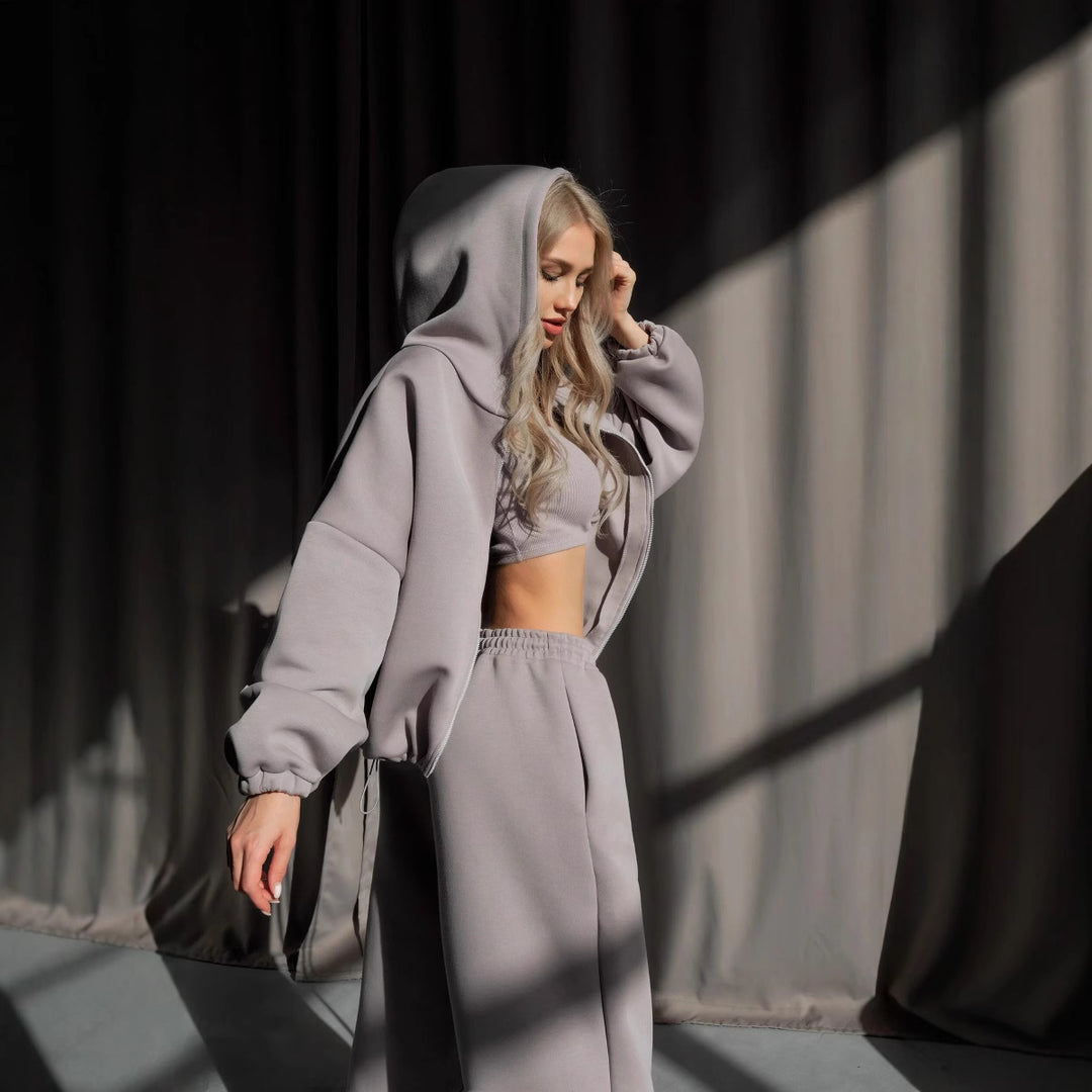 Kvinnors sportiga kortärmad hoodie med innovativ finish Mirla-Eva Jonsson