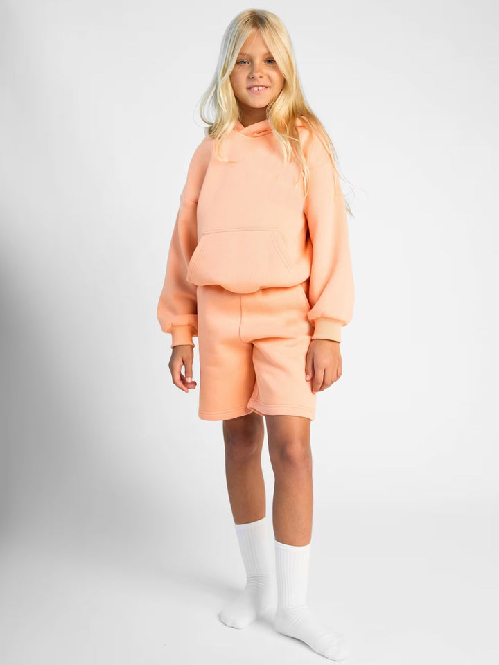 Kvinnors sportiga kortärmad set med huva och bekväma shorts Mirla-Eva Jonsson