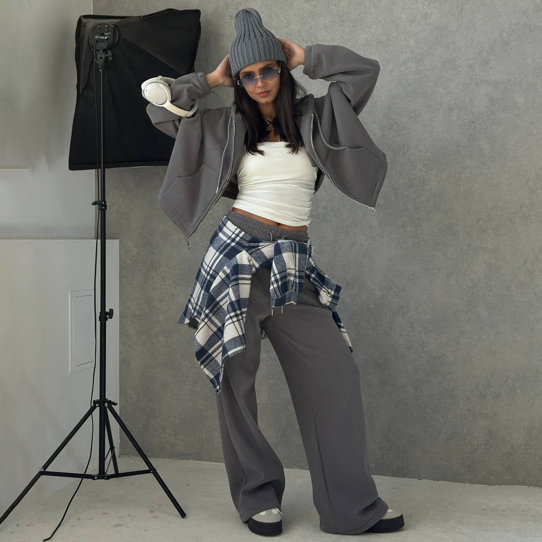 Kvinnors sportiga lounge-outfit med en lös passform Mirla-Eva Jonsson