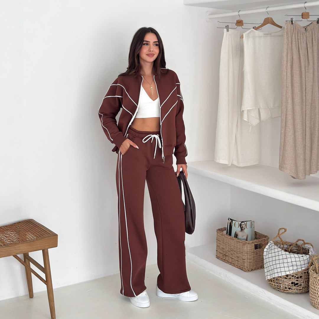 Kvinnors sportiga lounge-set med dragkedja och kontrasterande sömmar Mirla-Eva Jonsson