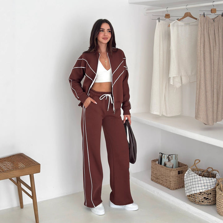 Kvinnors sportiga lounge-set med dragkedja och kontrasterande sömmar Mirla-Eva Jonsson