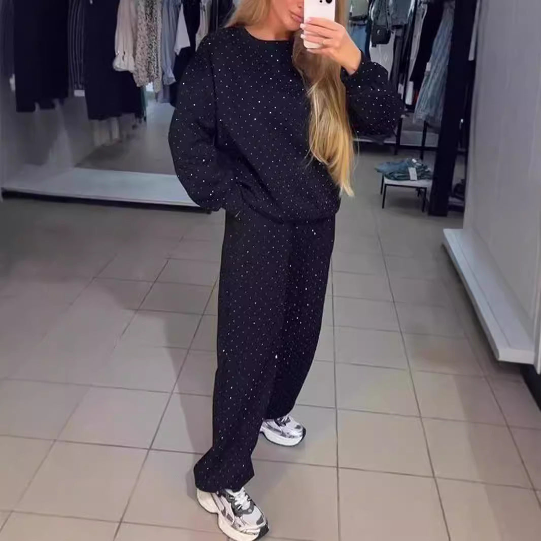 Kvinnors sportiga lounge set med glittrande detalj och lös passform Mirla-Eva Jonsson