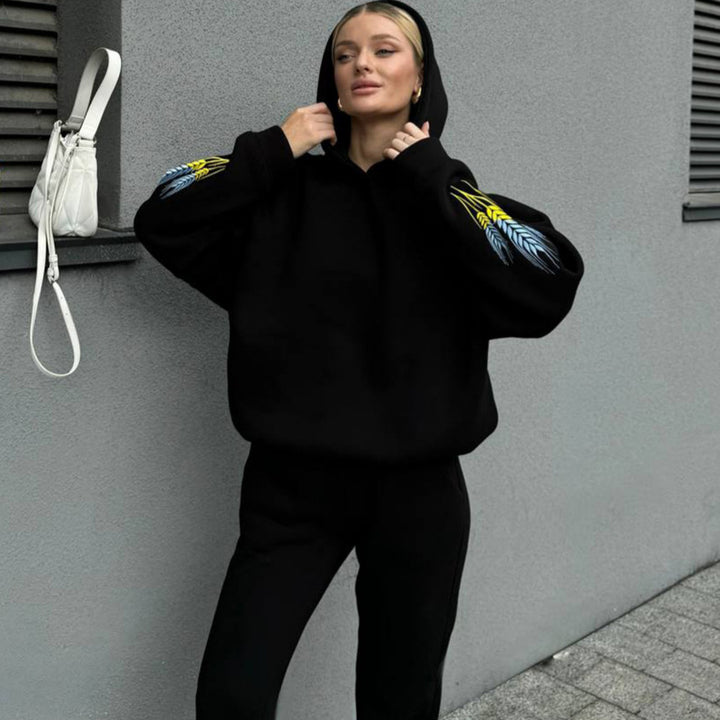 Kvinnors sportiga set bestående av hoodie och joggers Mirla-Eva Jonsson