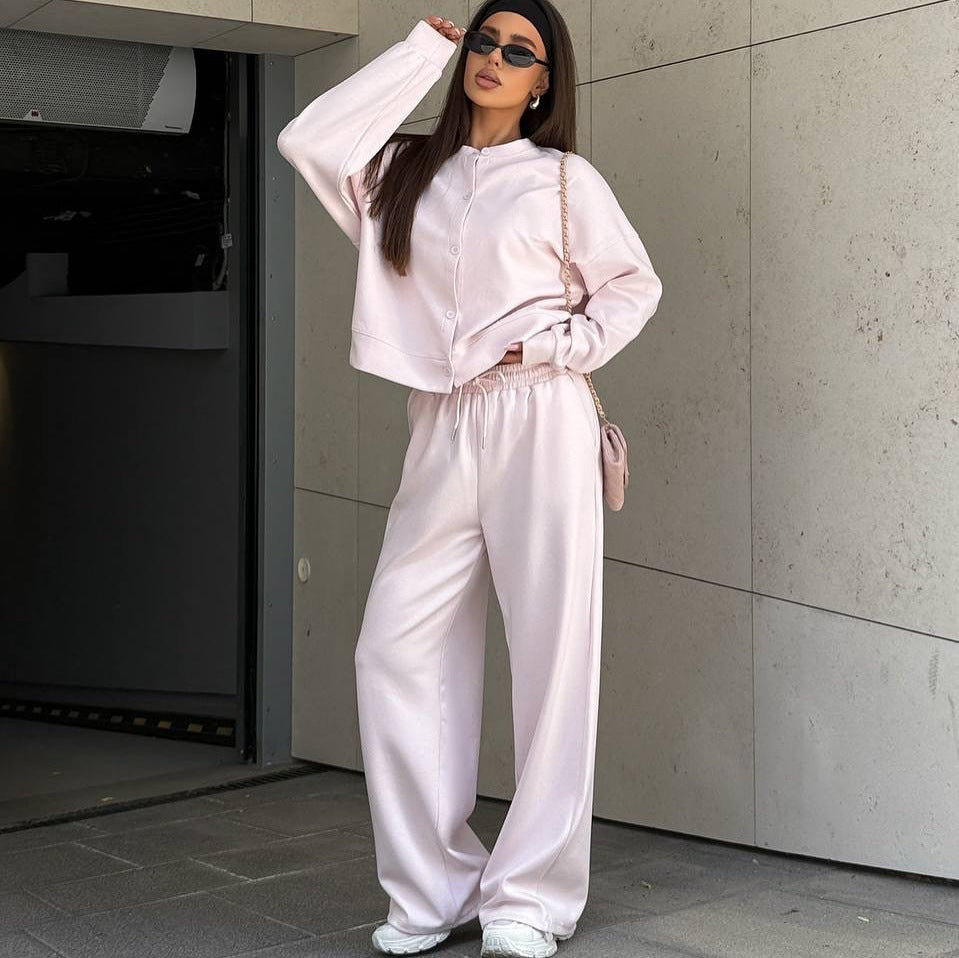 Kvinnors sportiga set med hoodie och vida sweatpants Mirla-Eva Jonsson
