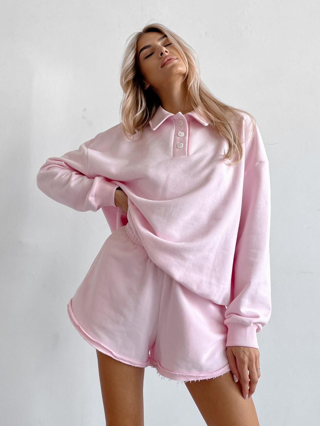 Kvinnors sportiga shorts och polo topp set Mirla-Eva Jonsson