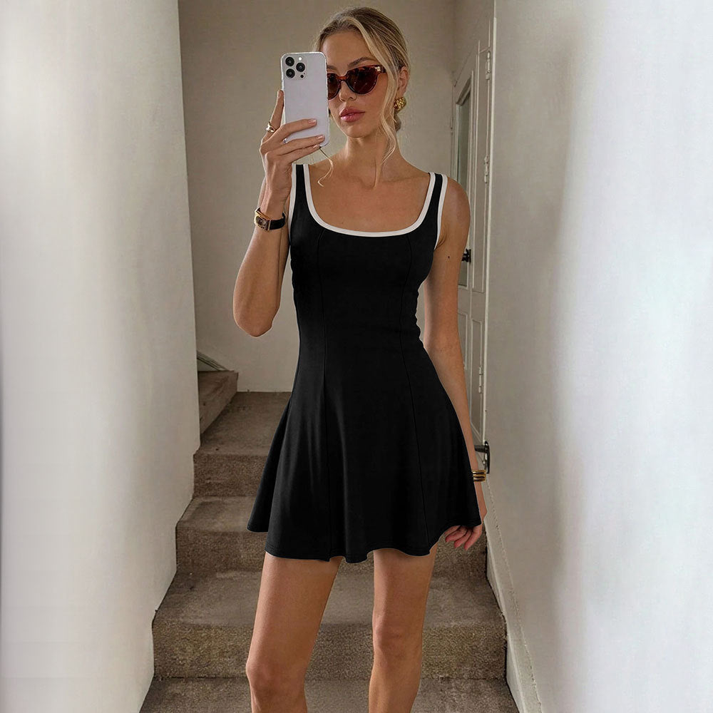 Kvinnors sportiga sommardress med en figurvänlig silhuett och bekväm skärning Mirla-Eva Jonsson