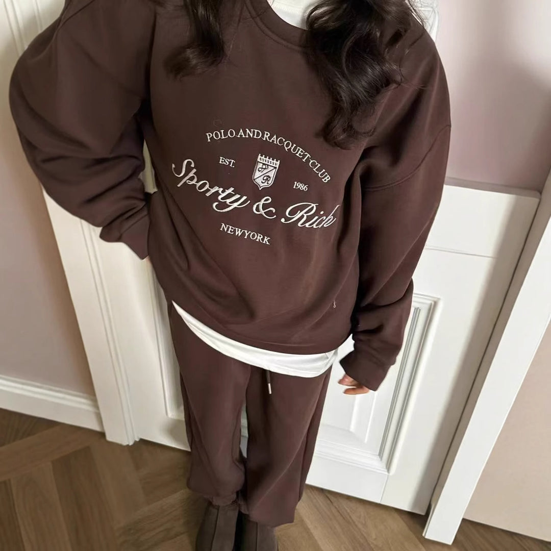 Kvinnors sportiga sweatshirt med lyxigt tryck och avslappnad passform Mirla-Eva Jonsson