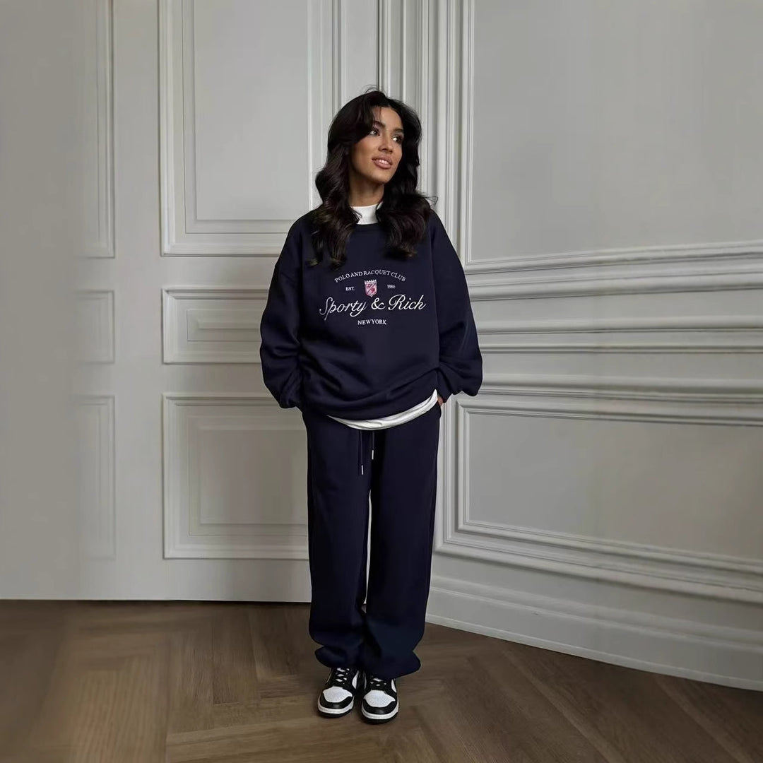 Kvinnors sportiga sweatshirt med lyxigt tryck och avslappnad passform Mirla-Eva Jonsson