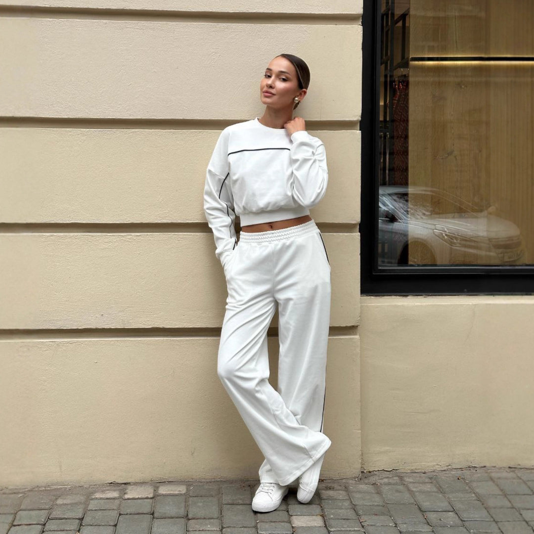Kvinnors sportiga topp- och byxset med elastisk midjeband och kontrast sömmar-Eva Jonsson