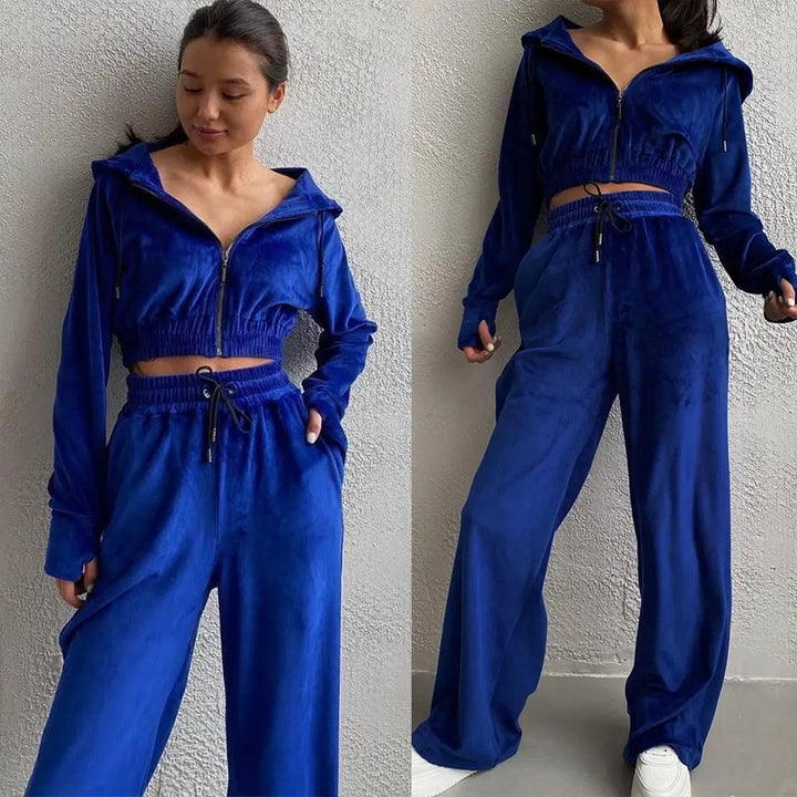 Kvinnors sportiga velour lounge set med kort jacka och bred skärning Mirla-Eva Jonsson
