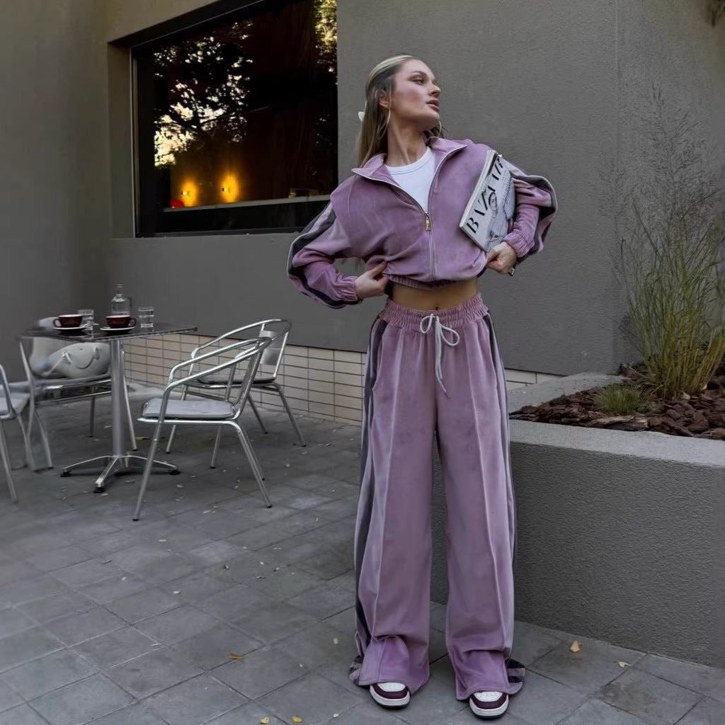 Kvinnors sportiga velour träningsdräkt med kontrasterande färgstripes Mirla-Eva Jonsson