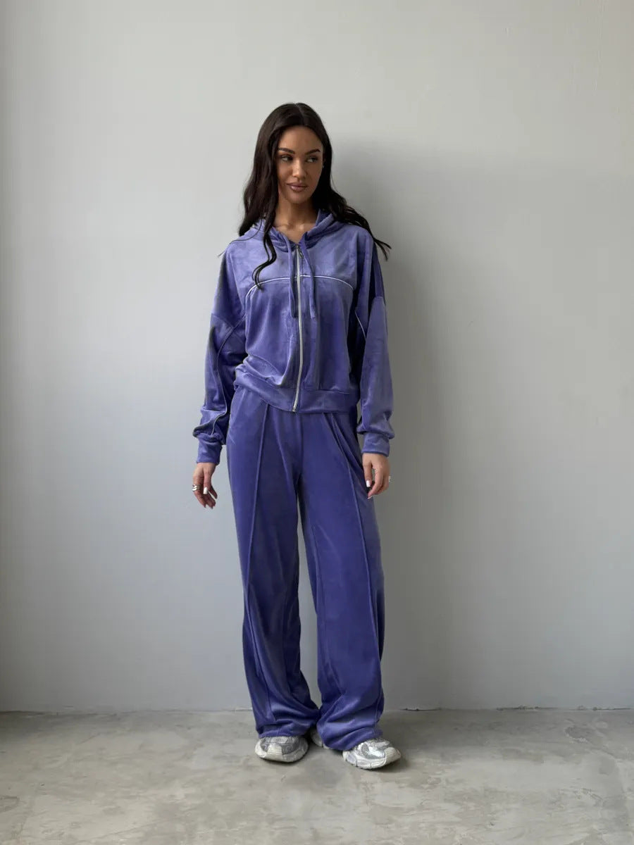 Kvinnors sportiga velour träningsoverall med modern huva och elastiskt midjeband Mirla-Eva Jonsson