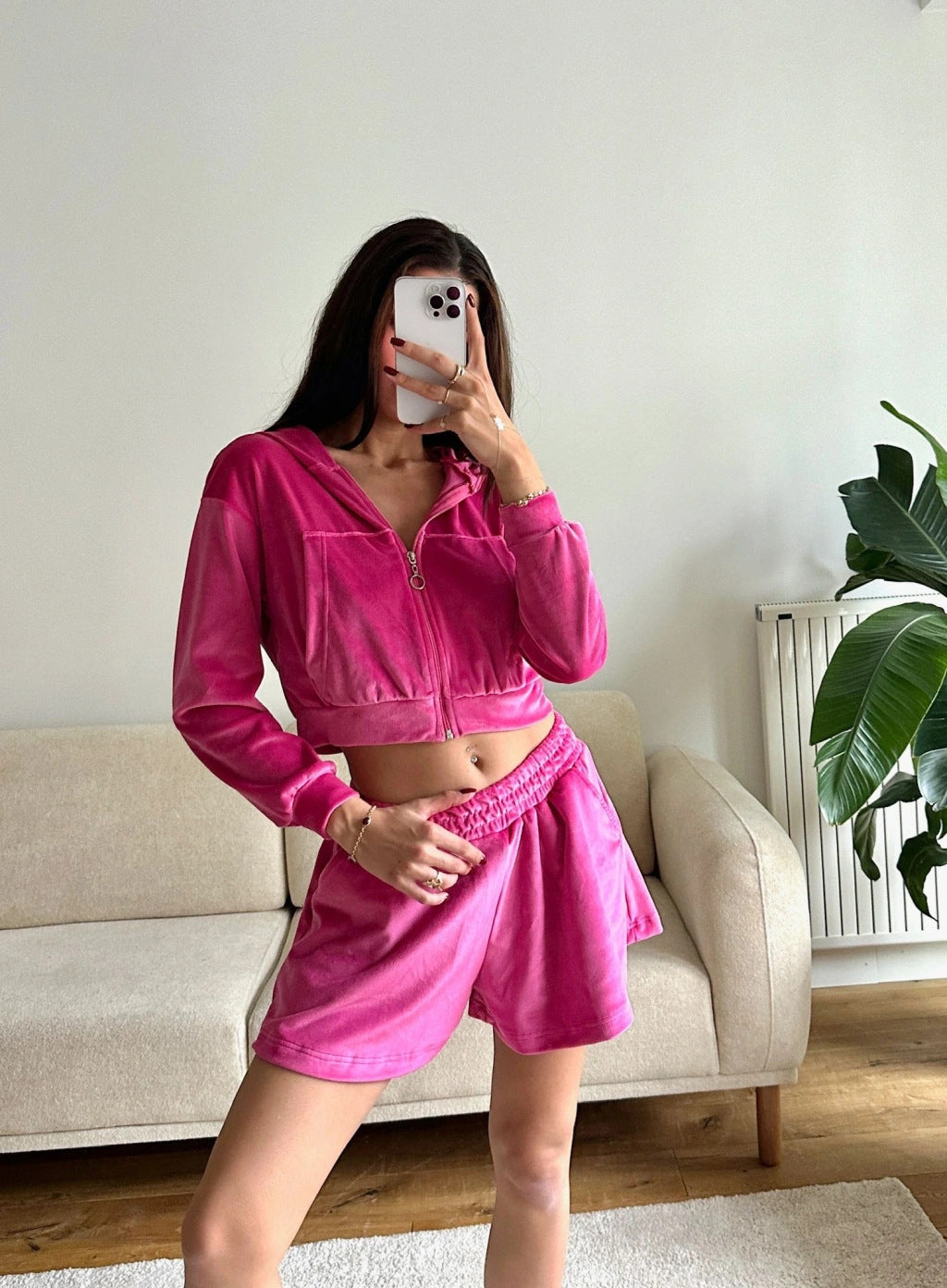 Kvinnors sportiga velourkortad set med dragkedja och elastisk midjeband Mirla-Eva Jonsson