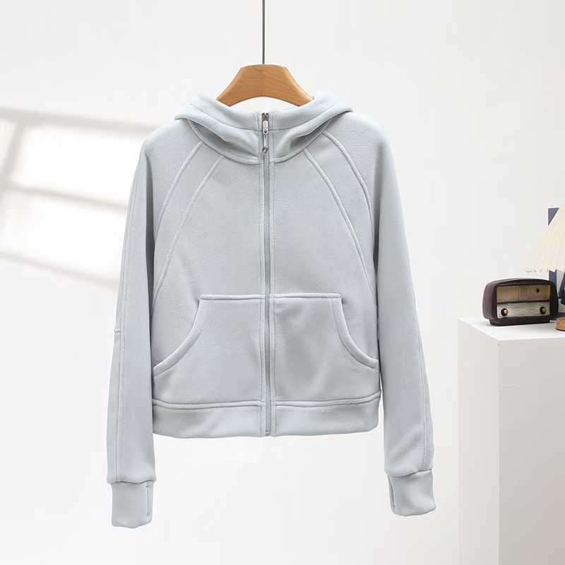 Kvinnors sportiga zip hoodie med mysig foder Mirla-Eva Jonsson