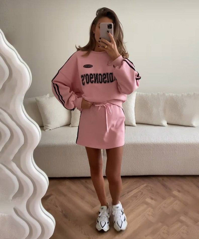 Kvinnors sportklänning i sweatshirtsstil med dragsko och lång ärm-Eva Jonsson